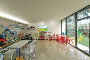 Baan Phing Phu Praew Cha-Am