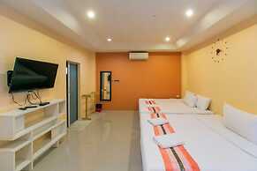 Baan Phing Phu Praew Cha-Am