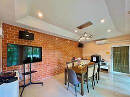 Baan Phing Phu Praew Cha-Am