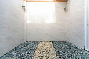 Baan Phing Phu Praew Cha-Am