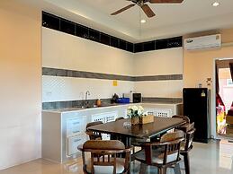 Baan Phing Phu Praew Cha-Am