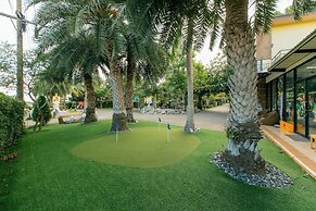 Baan Phing Phu Praew Cha-Am