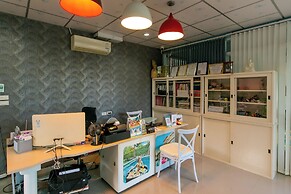 Baan Phing Phu Praew Cha-Am