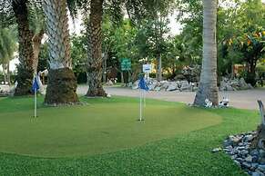 Baan Phing Phu Praew Cha-Am