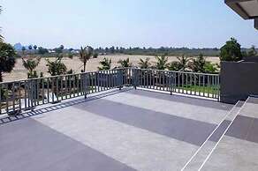 Baan Phing Phu Praew Cha-Am