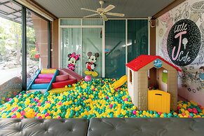 Baan Phing Phu Praew Cha-Am