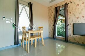 Baan Phing Phu Praew Cha-Am