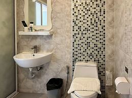 Baan Phing Phu Praew Cha-Am