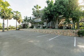 Baan Phing Phu Praew Cha-Am