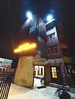 HOTEL ARYA PALACE