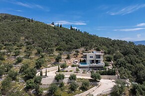 Villa Ouranos by WhiteDream Villas