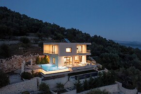 Villa Ouranos by WhiteDream Villas