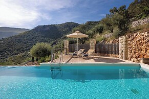 Villa Ouranos by WhiteDream Villas