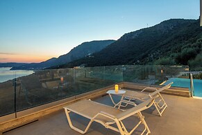 Villa Ouranos by WhiteDream Villas