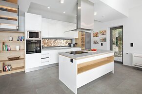 Villa Ouranos by WhiteDream Villas