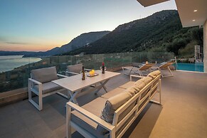 Villa Ouranos by WhiteDream Villas