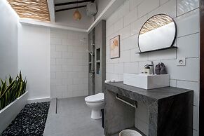 Casa Lova - Luxury 2 BR Villa with Pool