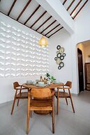 Casa Lova - Luxury 2 BR Villa with Pool