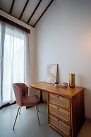 Casa Lova - Luxury 2 BR Villa with Pool