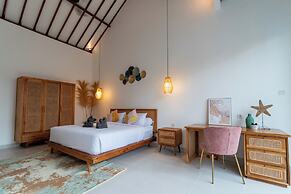 Casa Lova - Luxury 2 BR Villa with Pool