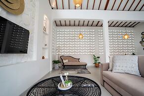 Casa Lova - Luxury 2 BR Villa with Pool