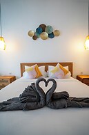 Casa Lova - Luxury 2 BR Villa with Pool