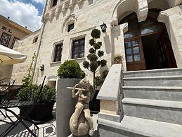 Akantha House