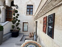 Akantha House