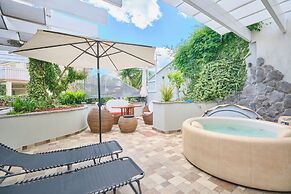 Sunshine Suites by Litto