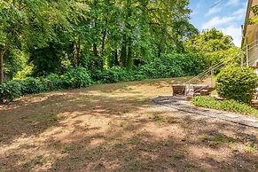 The Dapper Den Suite