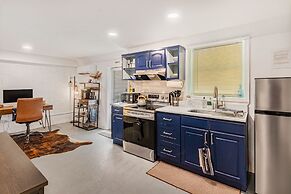 The Dapper Den Suite