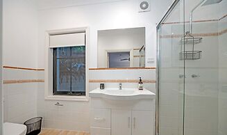 Metawise Luxe 6 Bed Ocean View Family Home in Seaforth