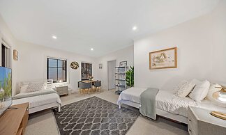 Metawise Luxe 6 Bed Ocean View Family Home in Seaforth