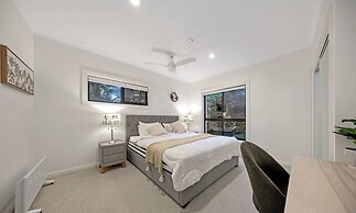 Metawise Luxe 6 Bed Ocean View Family Home in Seaforth