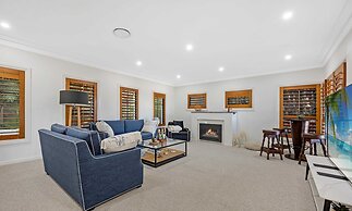 Metawise Luxe 6 Bed Ocean View Family Home in Seaforth