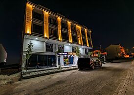 Hilltown Airport Hotel