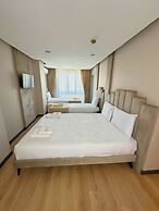 Hilltown Airport Hotel