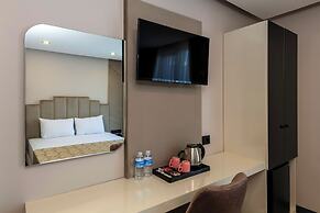Hilltown Airport Hotel