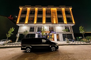 Hilltown Airport Hotel