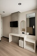 Hilltown Airport Hotel