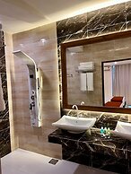 Sundaras Family Suites