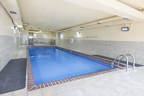 Phoenix Iv 4095 3 Bedroom Condo