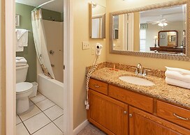 Phoenix Iv 4045 3 Bedroom Condo