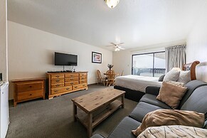 226 Bldg B 1 Bedroom Condo