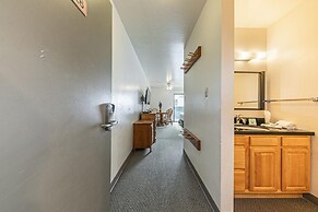 226 Bldg B 1 Bedroom Condo