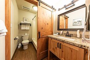 243 Bldg C 1 Bedroom Condo