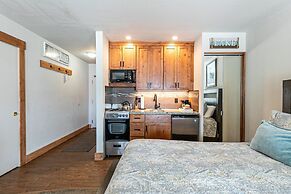 243 Bldg C 1 Bedroom Condo