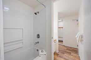 114 Bldg B 1 Bedroom Condo