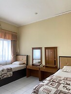 Adia Convention Center Hotel