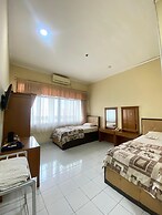 Adia Convention Center Hotel